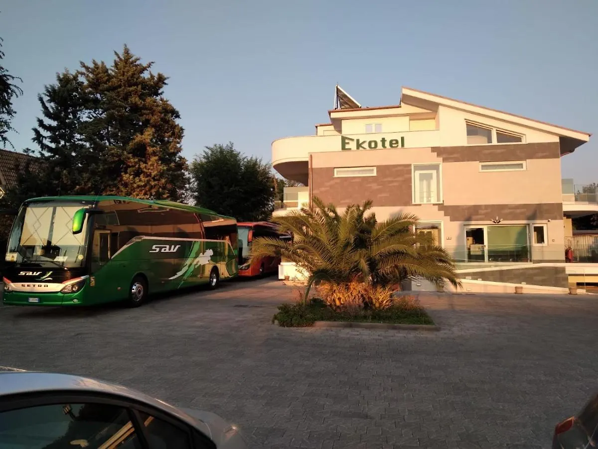 *** Szálloda Ekotel Róma Olaszország